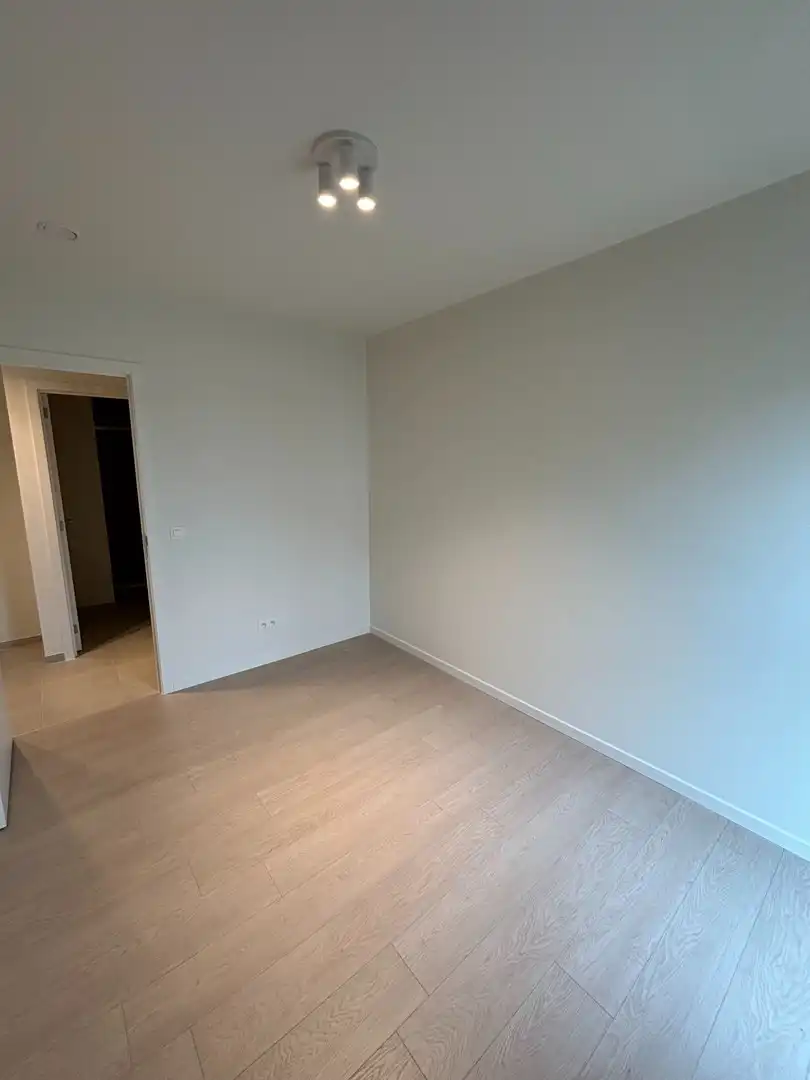 Nieuwbouw 2-slaapkamerappartement met terras foto 11