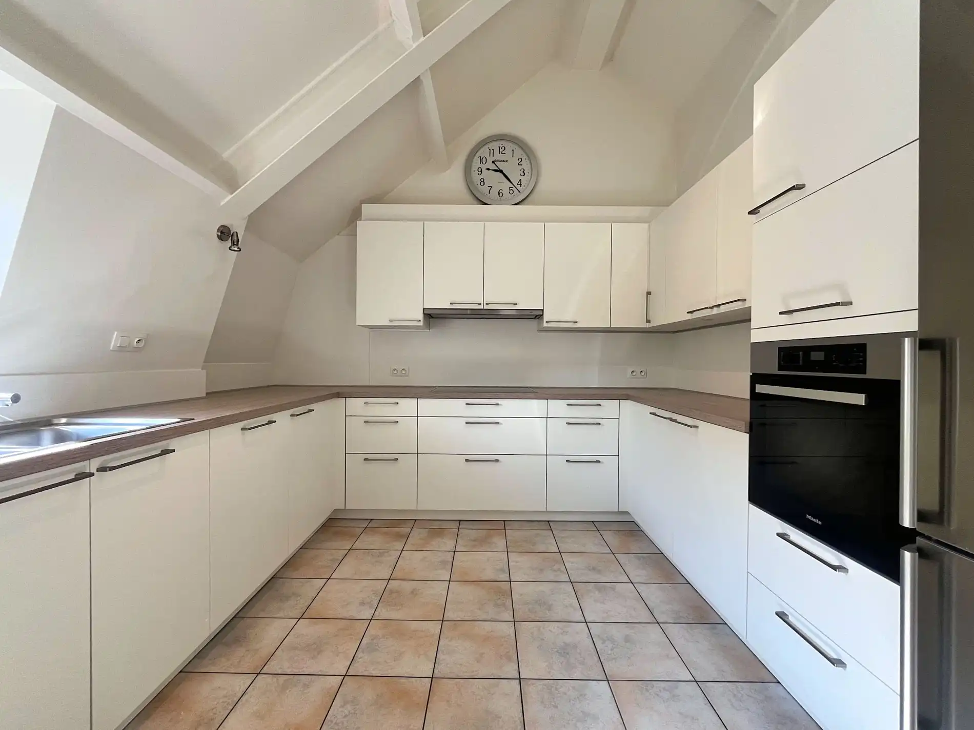 Zeer leuk appartement met 2 kamers te Brugge foto 4
