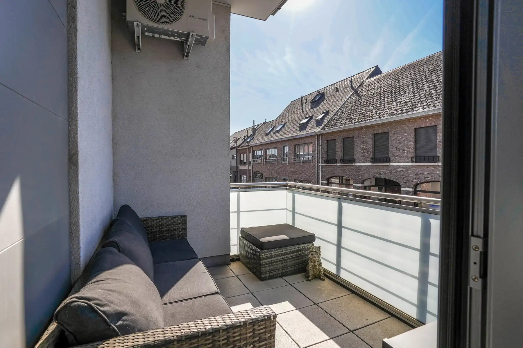 Knap duplex appartement met terras en garage te Malderen foto 7