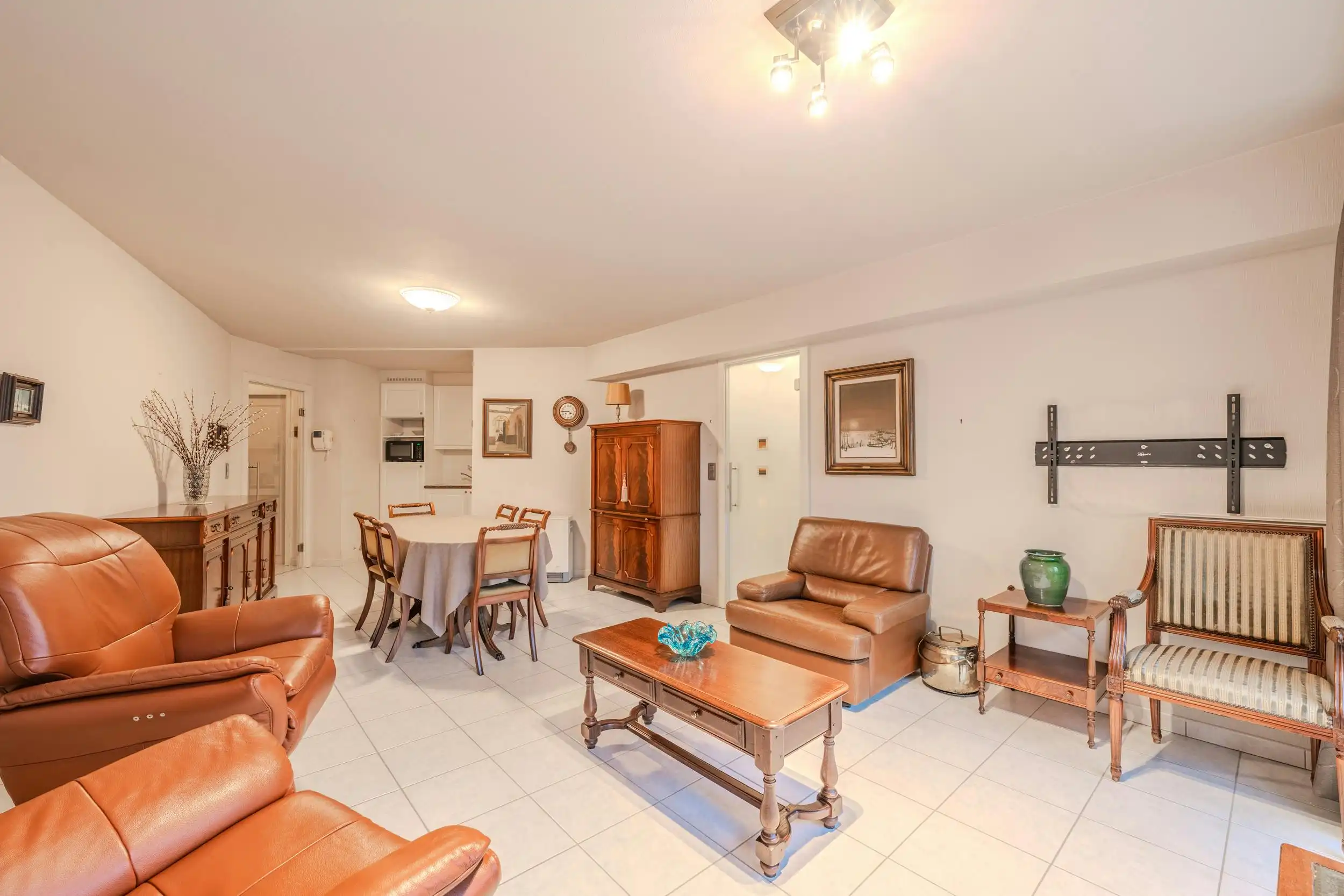 Charmant appartement met 2 slaapkamers te Oostende  foto 3