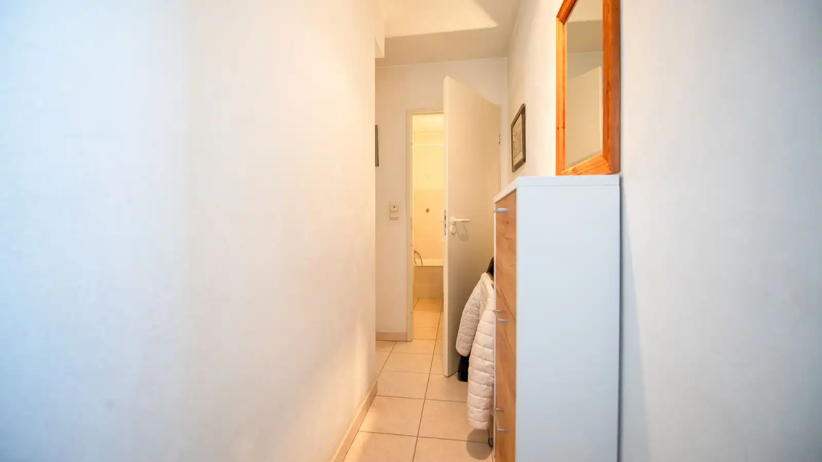 Instapklaar appartement met 1 slpk en terras foto 10