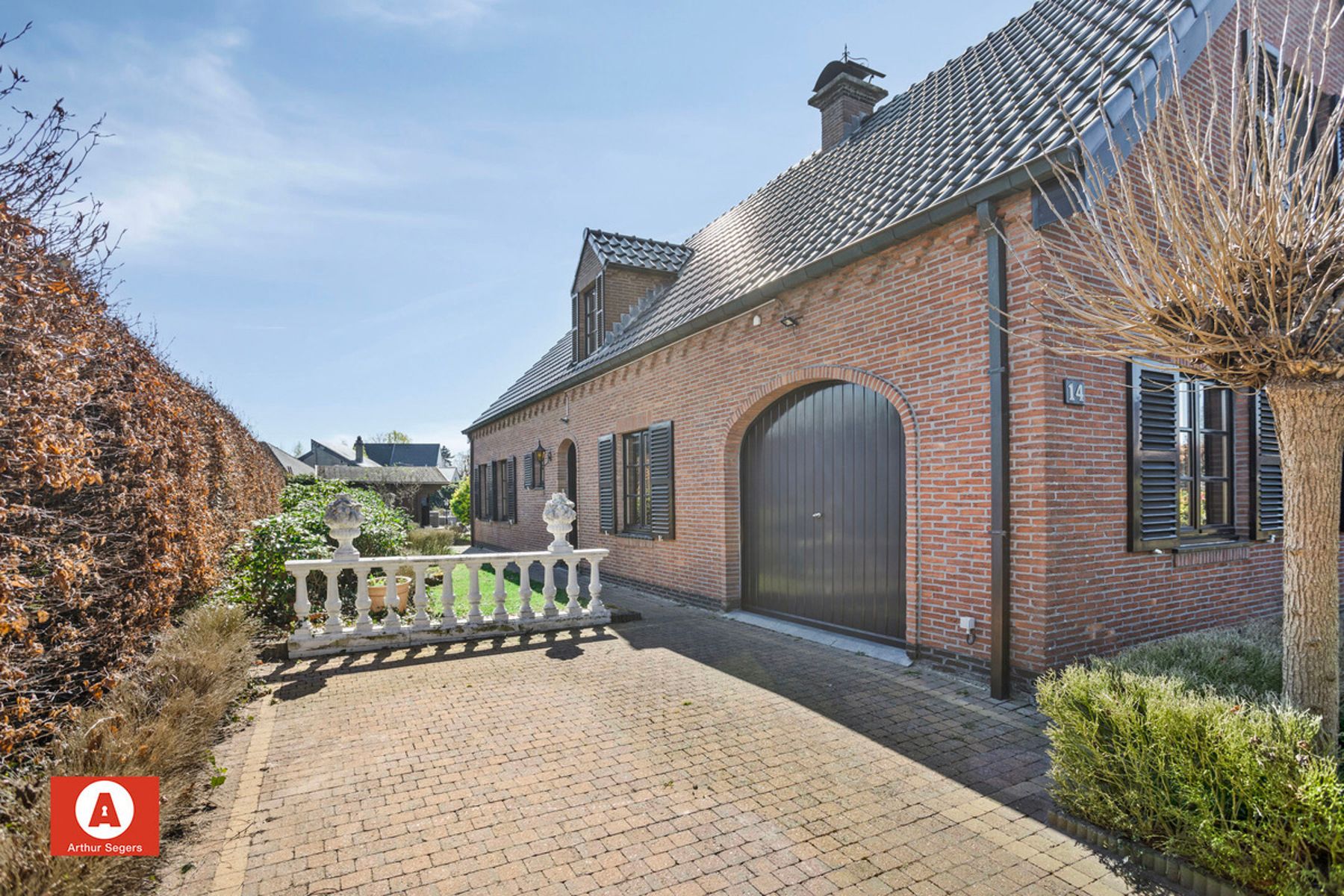 Energiezuinige landelijke open bebouwing in Opdorp.  foto {{pictureIndex}}
