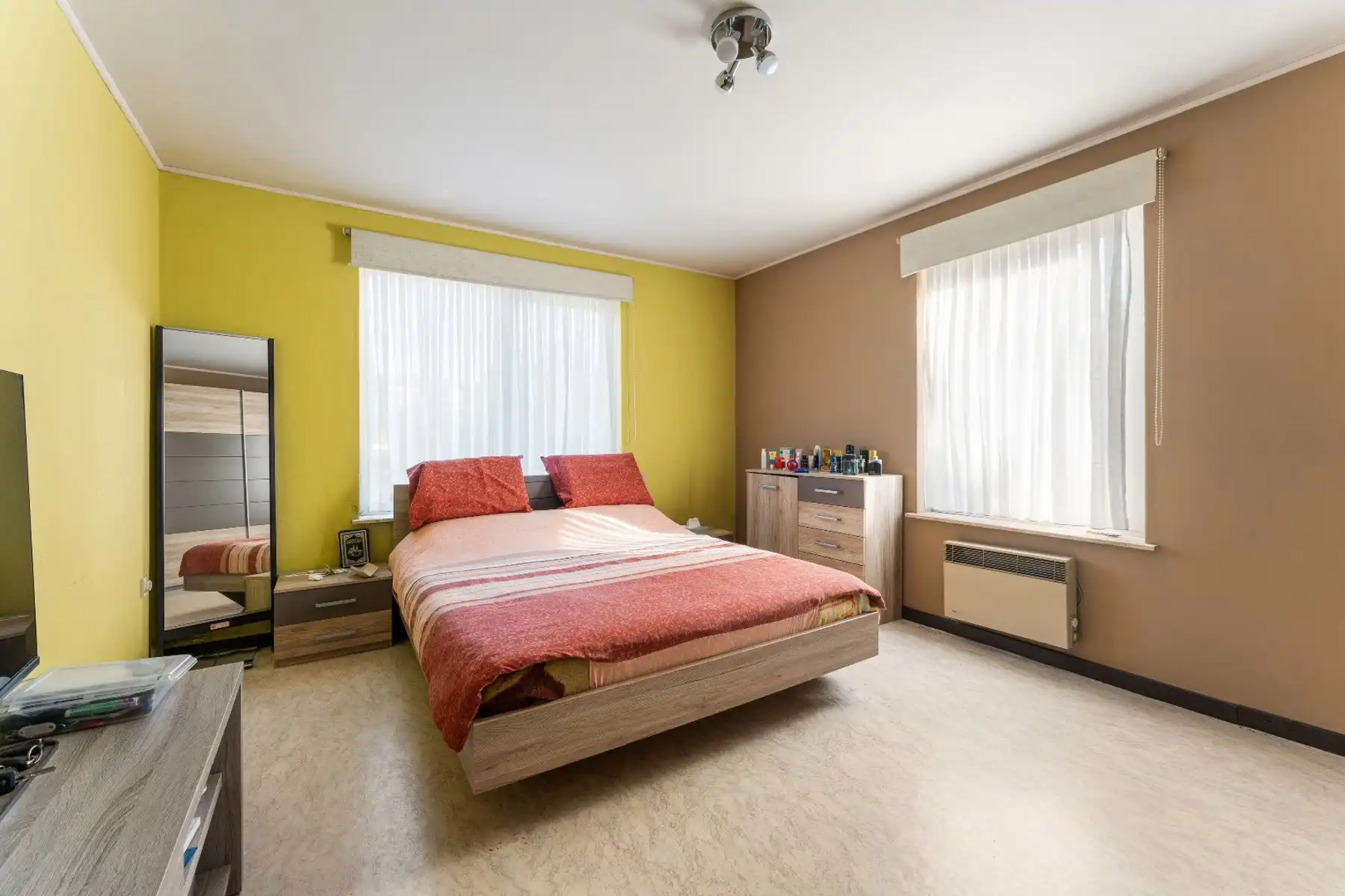 Te renoveren opbrengsteigendom op 4630 m²  foto 6