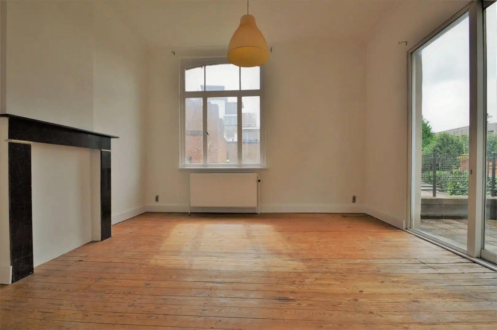 Opbrengsteigendom met 2 entiteiten gelegen in het hartje van centrum Dendermonde  foto 6