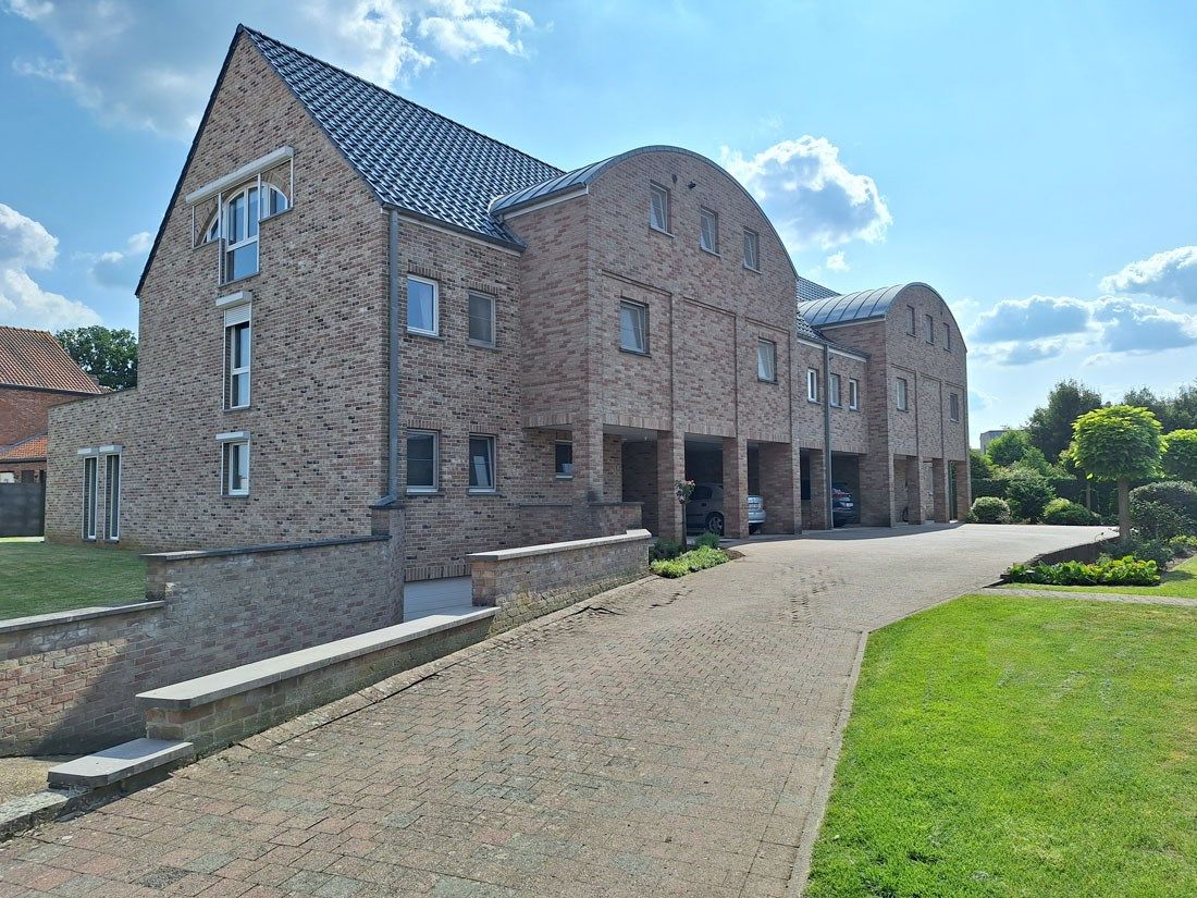 Knap opgefrist gelijkvloers appartement te Paal foto {{pictureIndex}}