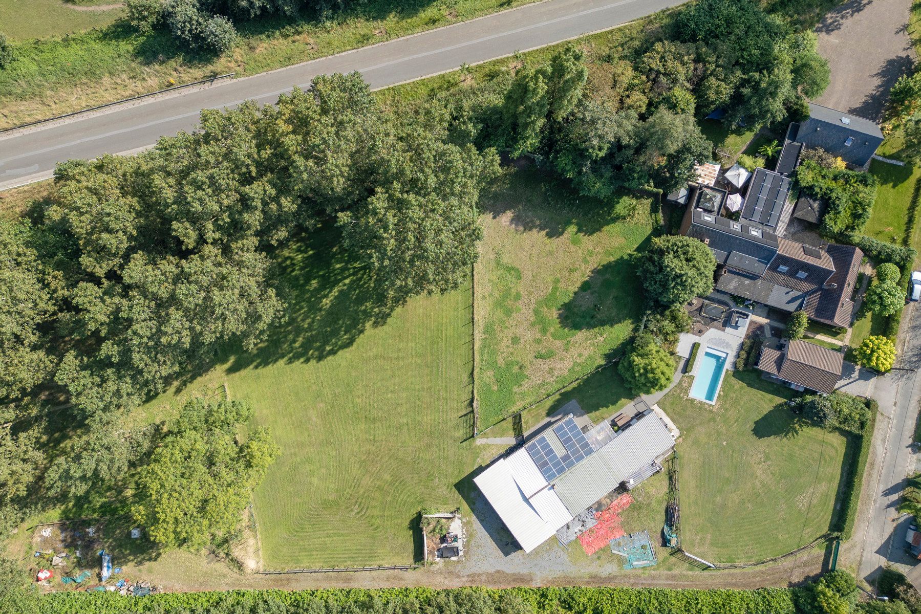 Hoeve met paardenstallingen en ingebouwd zwembad op 10.515m² foto 23