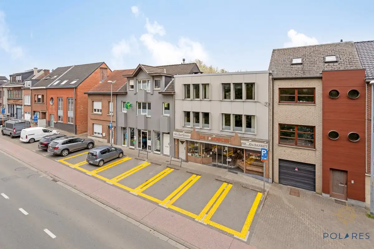 handelspand met ruime woning foto 3