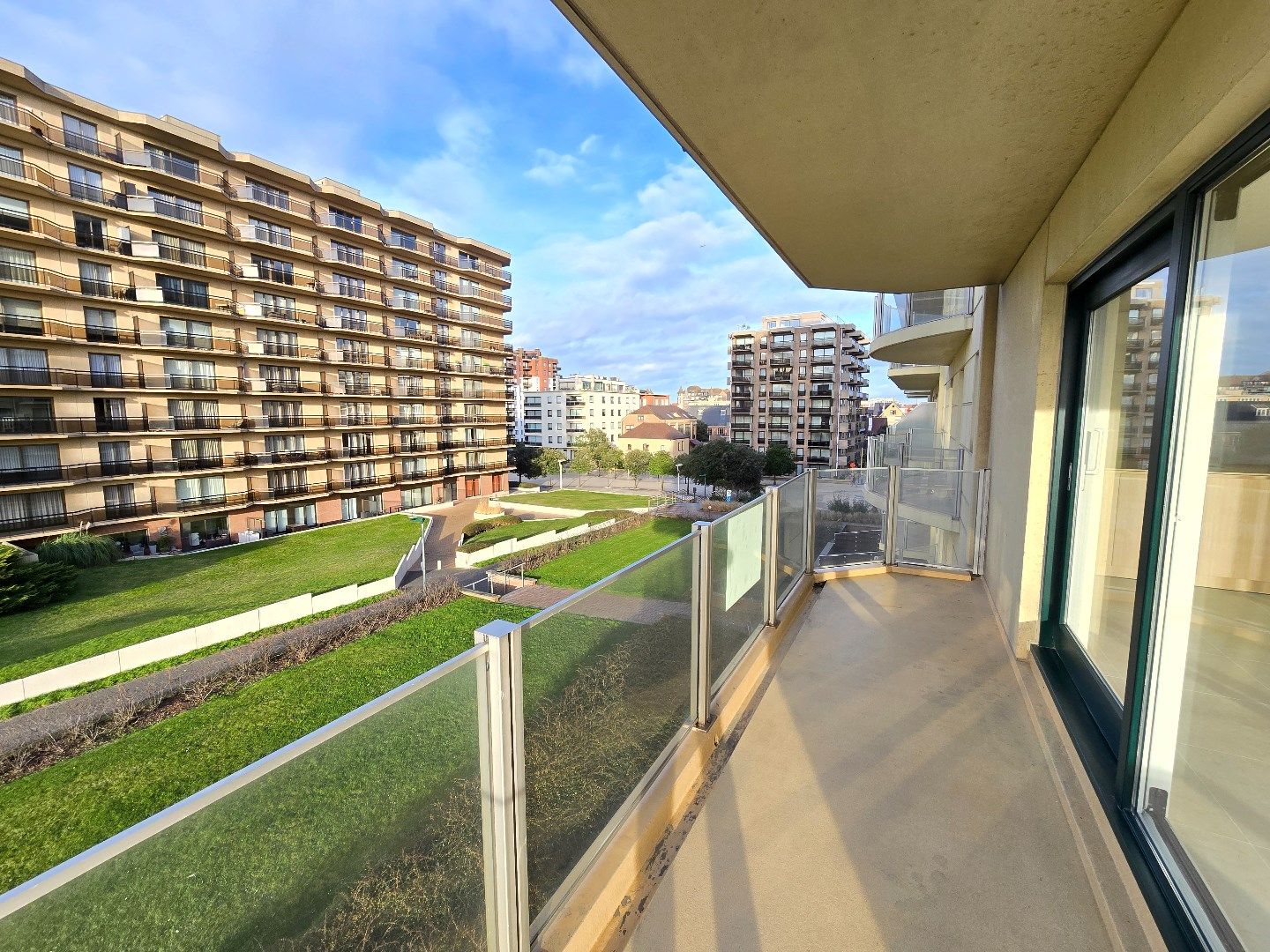 Hoek appartement 2 slpk's op de Esplanade foto 9