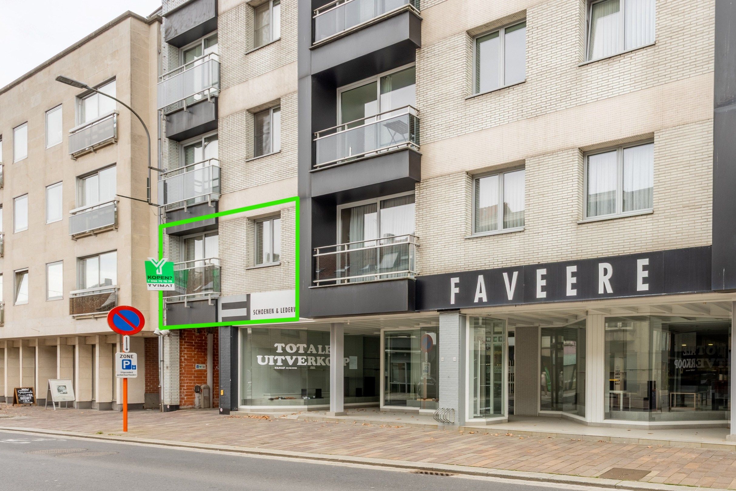 APPARTEMENT MET 3 SLAAPKAMERS EN GARAGE foto {{pictureIndex}}