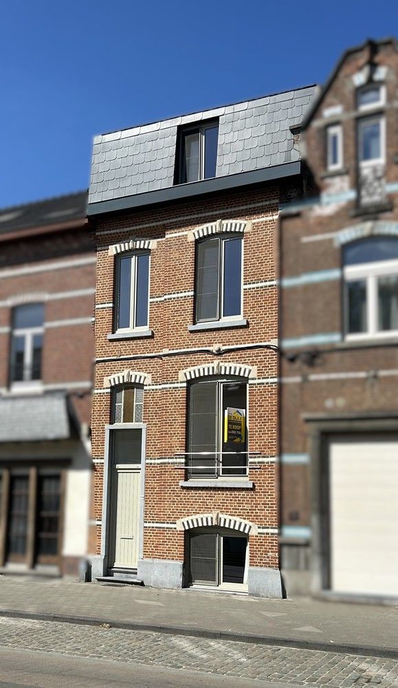 Charmante, te renoveren, stadswoning op topligging in hartje Leuven foto 2