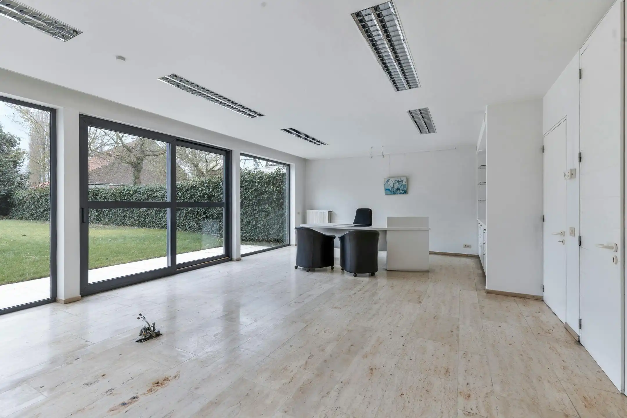 Half open woning met groene oase te koop in Bissegem foto 4