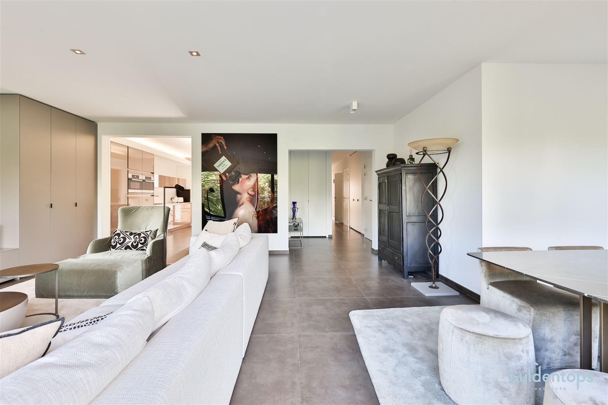 Knap ruim luxueus appartement op absolute toplocatie foto 6