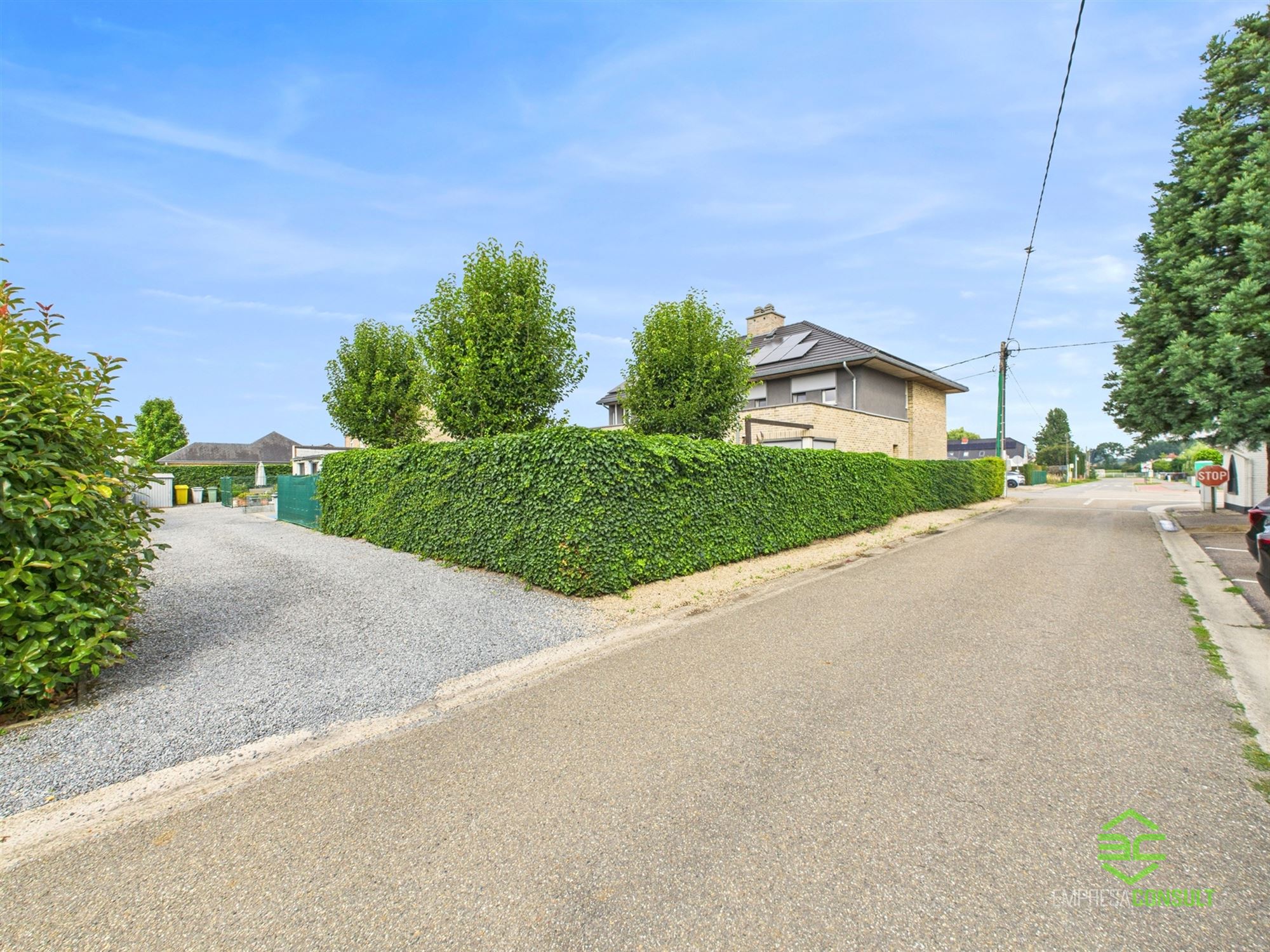 Ruime gelijkvloerse woning met 2 slpk en grote garage! foto 17
