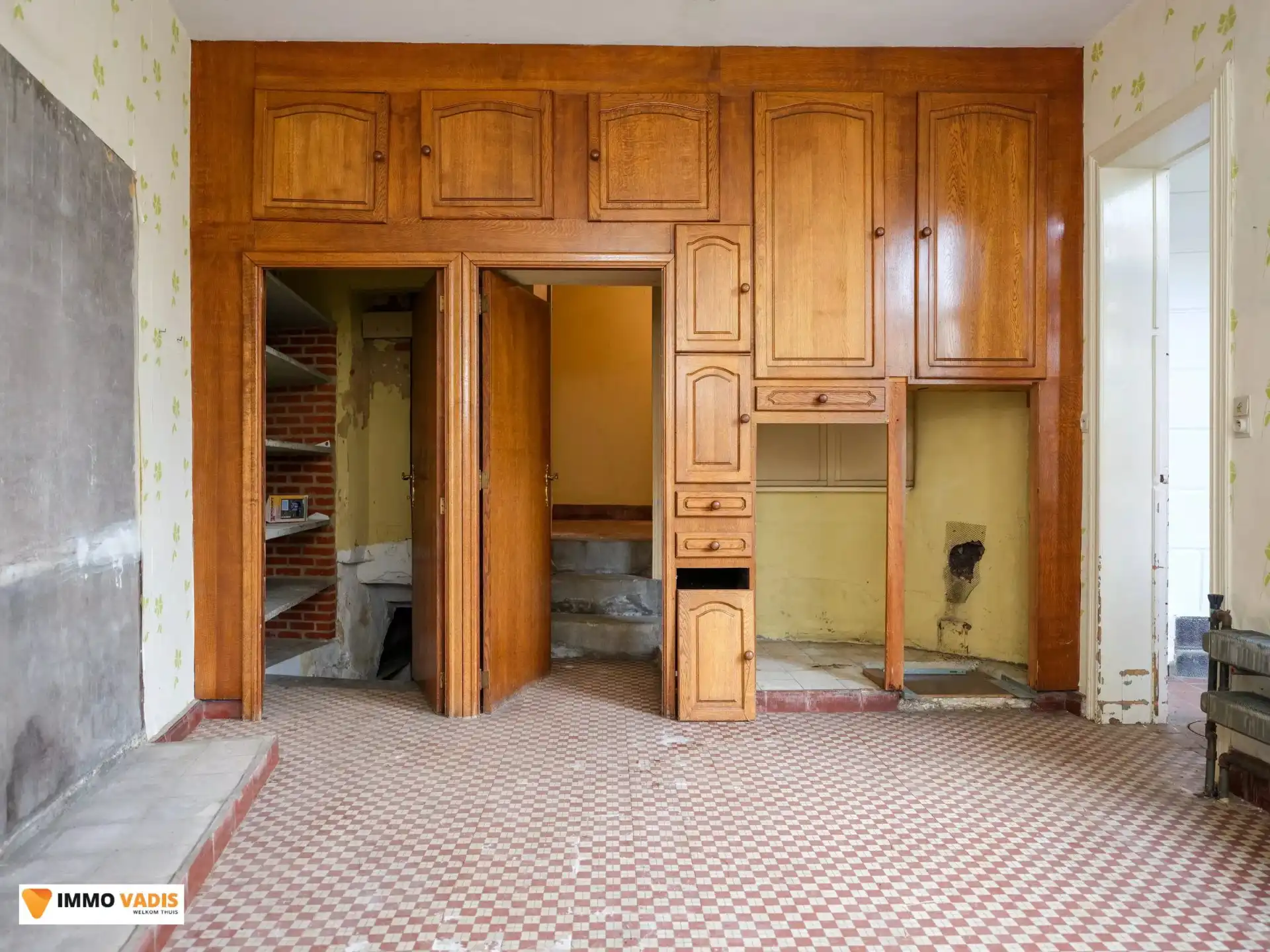 Statige stadswoning met authentieke charme en stadstuin foto 8