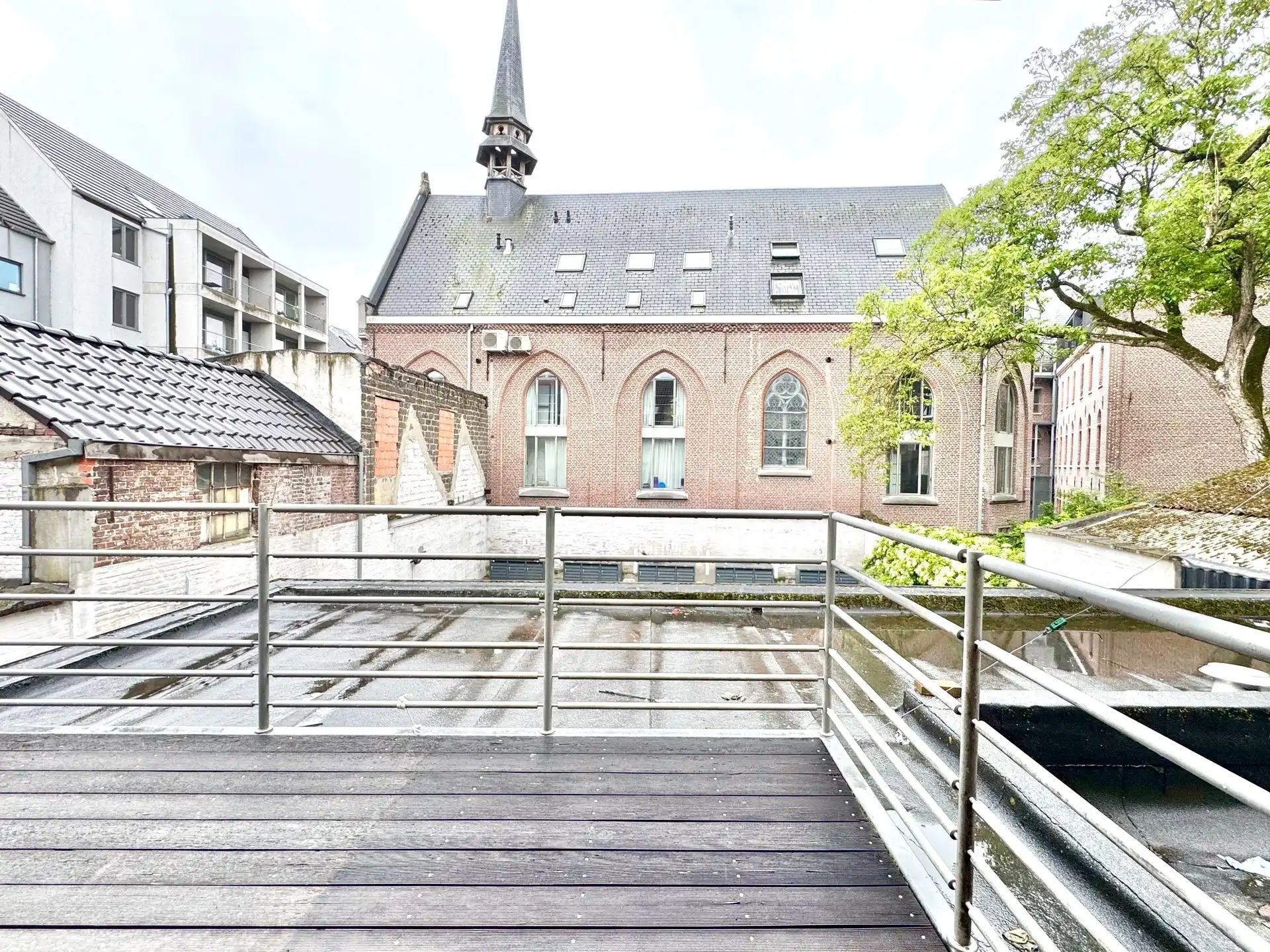 1-SLAAPKAMERAPPARTEMENT | 1 PARKING | ZONNETERRAS | GENT ZUID foto {{pictureIndex}}