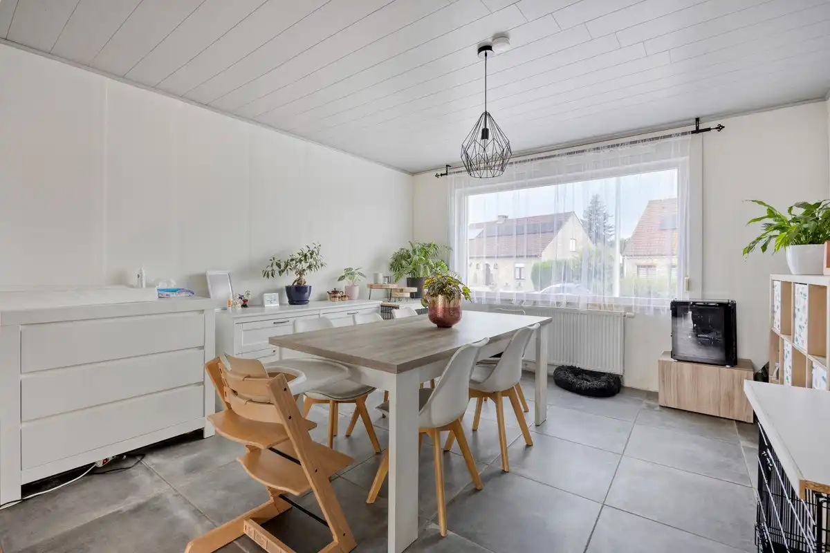 RUIME OPEN BEBOUWING MET 3 SLAAPKAMERS EN GROEN UITZICHT OP 8A 02CA IN TESSENDERLO-HAM foto 3