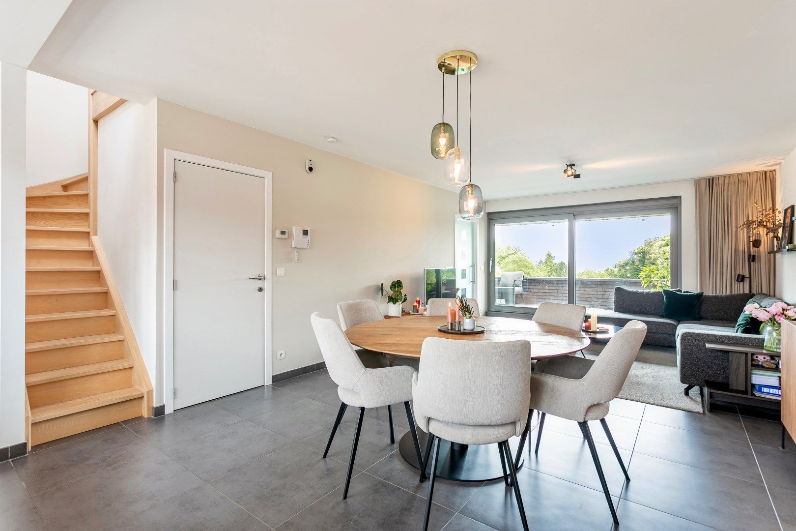 2-slpk appartement met zonneterras, kelder en autostaanplaats foto 2