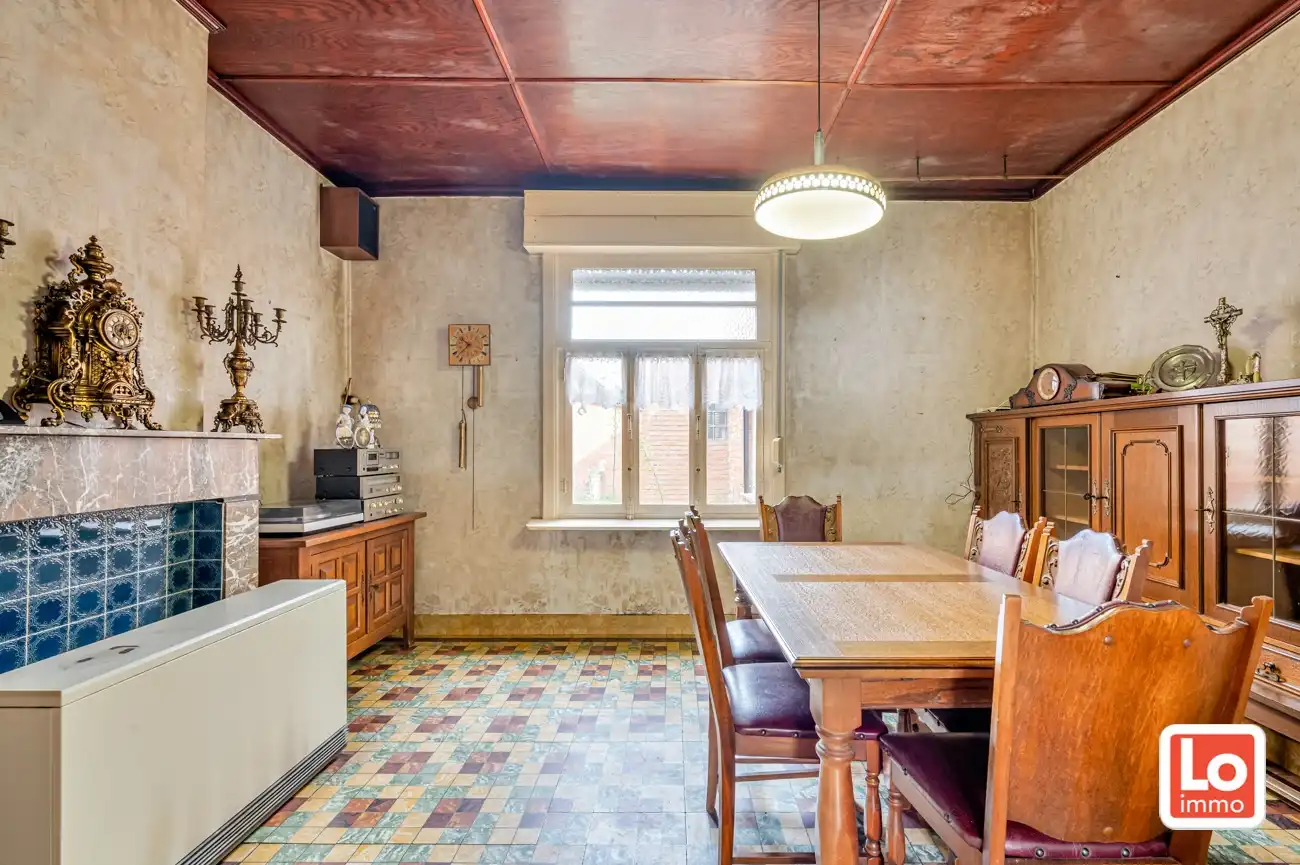 VERKOCHT! Landelijk gelegen halfopen afbraakwoning op groot perceel grond met open zicht in Zeveneken! foto 9