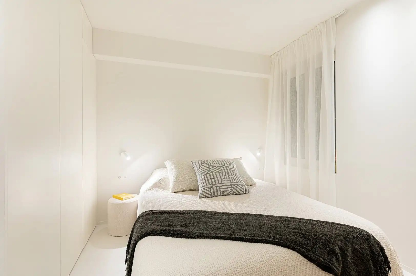 Prachtig zonnig gerenoveerd appartement met zeezicht. foto 17