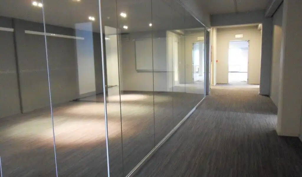 Instapklaar kantoor te huur op wandelafstand van Sint-Pietersstation in Gent foto 7