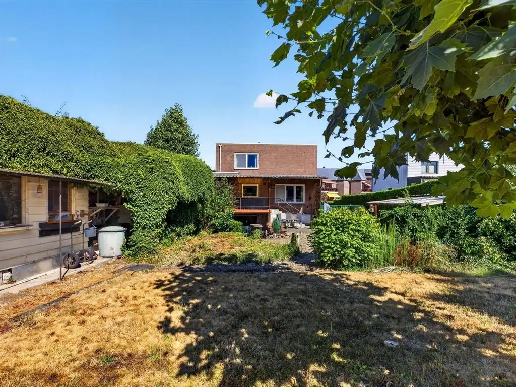 Goed onderhouden vrijstaande woning foto 5