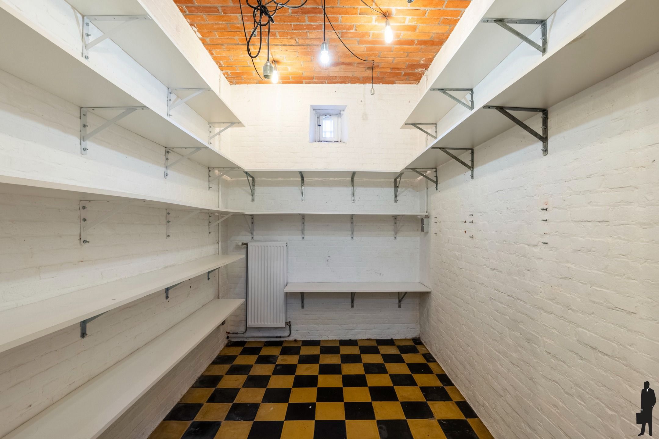 Kantoor/handelsruimte in het hartje van Hoogstraten foto 8