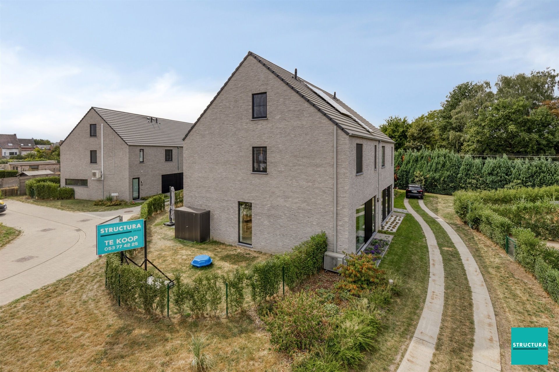 Prachtige nieuwbouwwoning (onder RR-rechten) foto 2