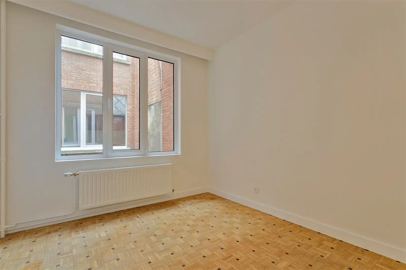 High end gerenoveerd 3 slaapkamer appartement foto 15