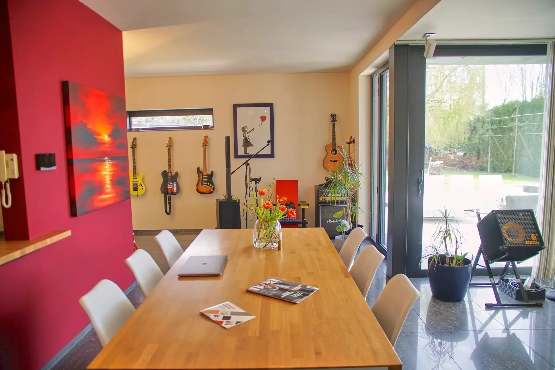 Uitzonderlijke woning met zwemvijver en 4 slaapkamers te Lede! foto 5