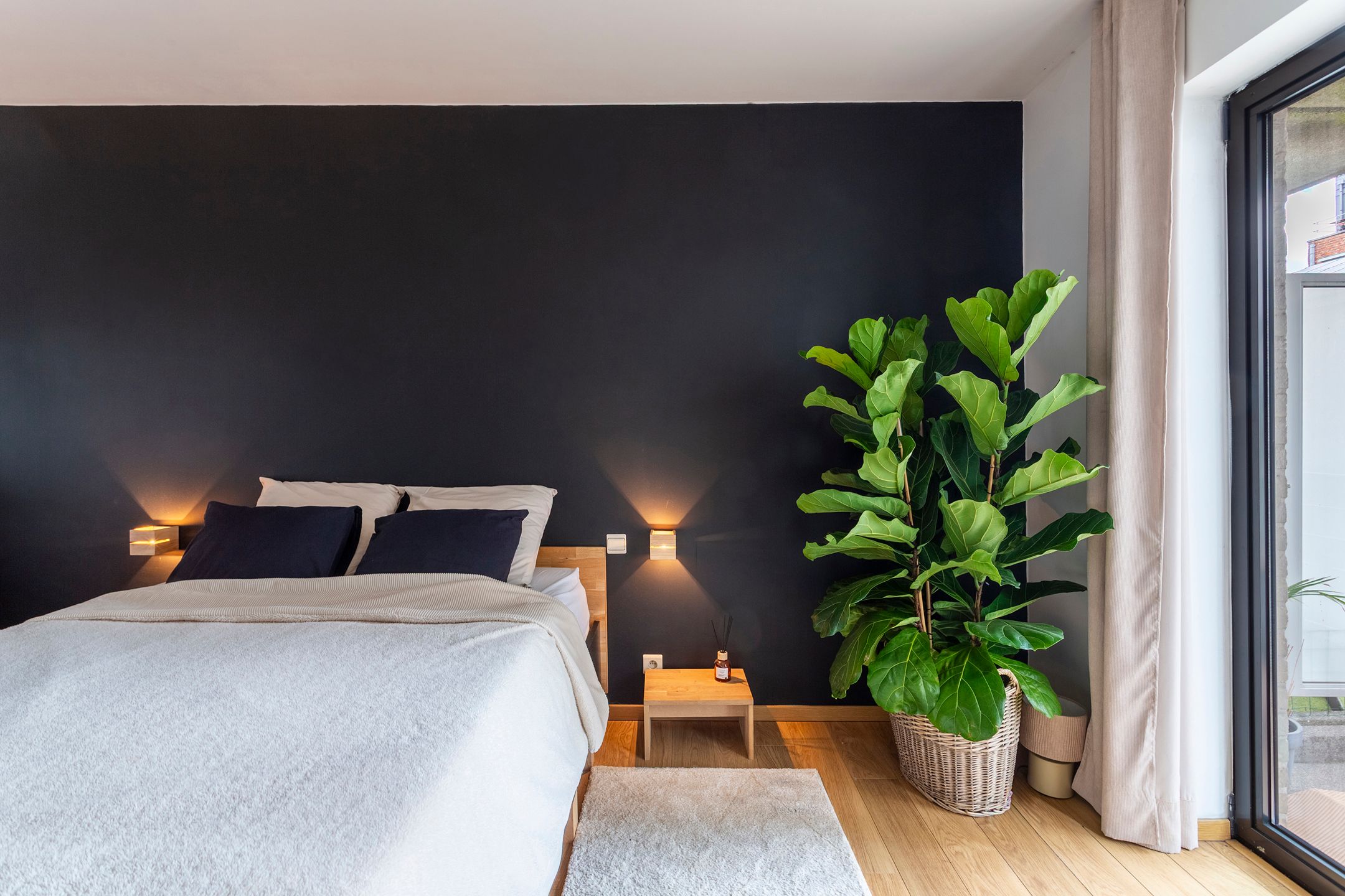 licht appartement met 2 terrassen pal op het Zuid foto 14
