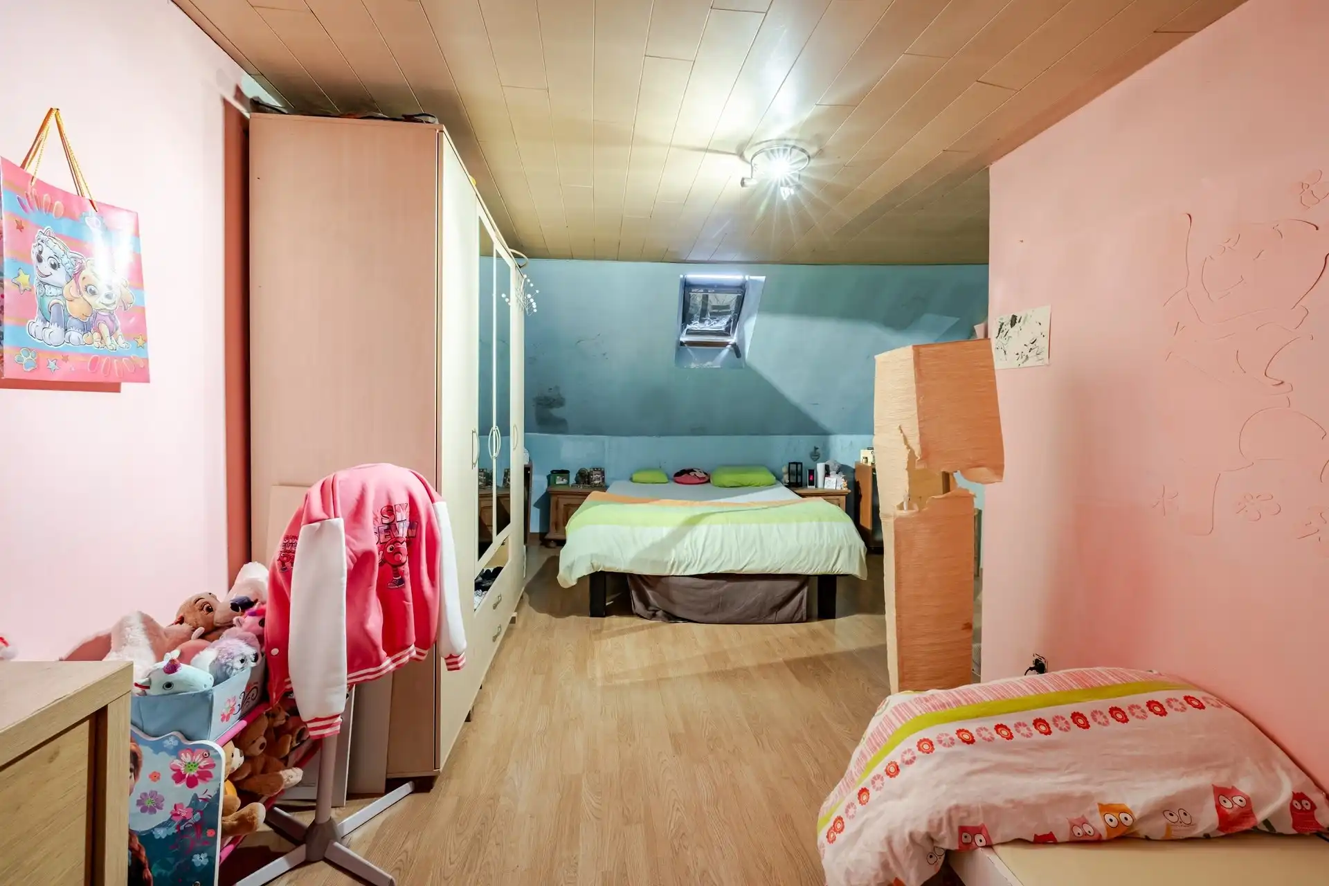 Te renoveren woning of projectgrond met tal van mogelijkheden in Wanzele! foto 16