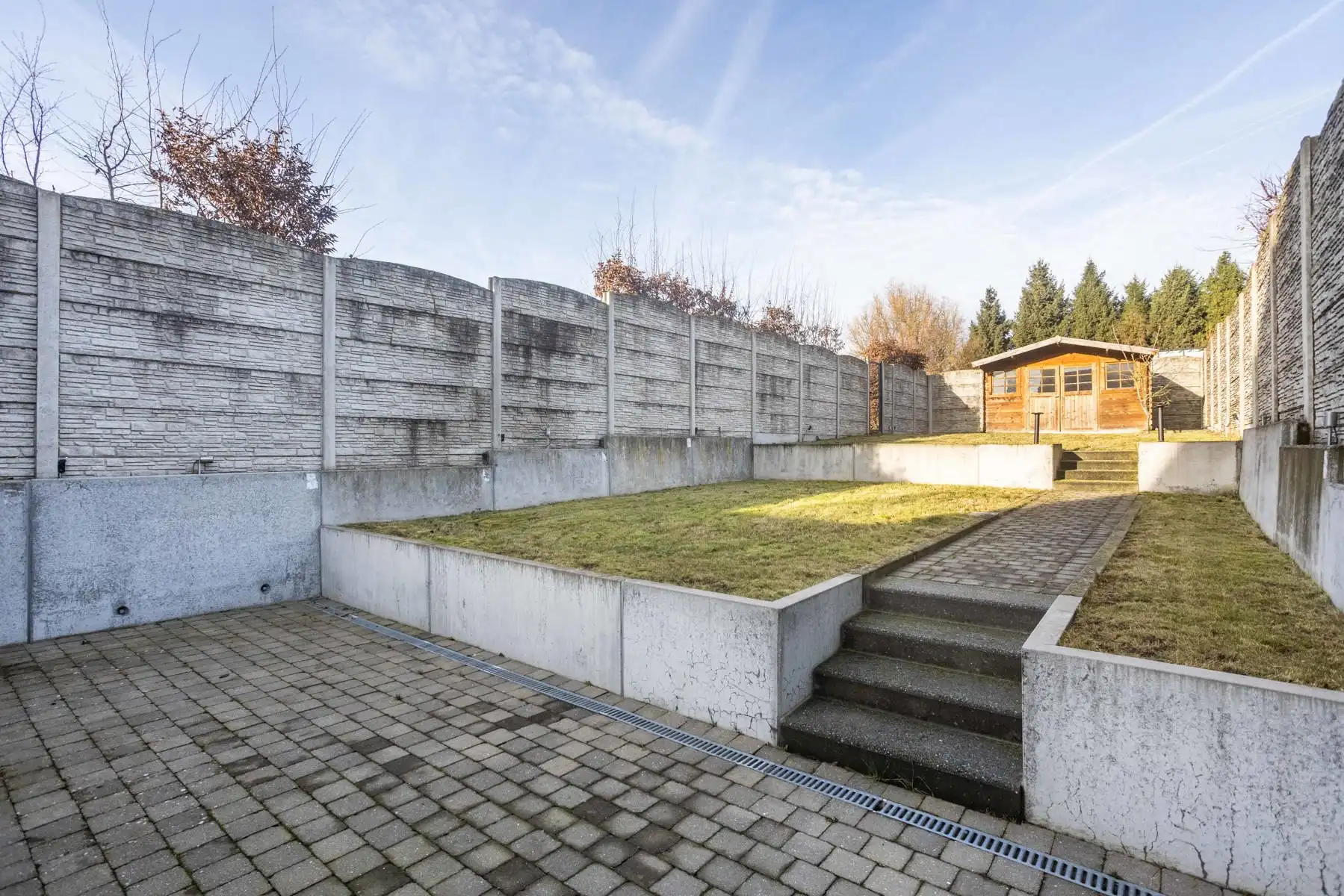 Instapklare recente woning met 4 slaapkamers en 3 badkamers! foto 28