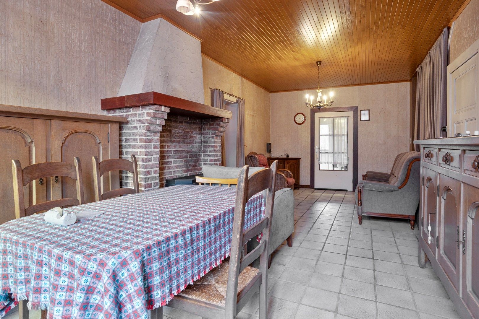 Te renoveren halfopen woning met 3 slpks op 604 m² te St.-Jozef-Olen ! foto 6