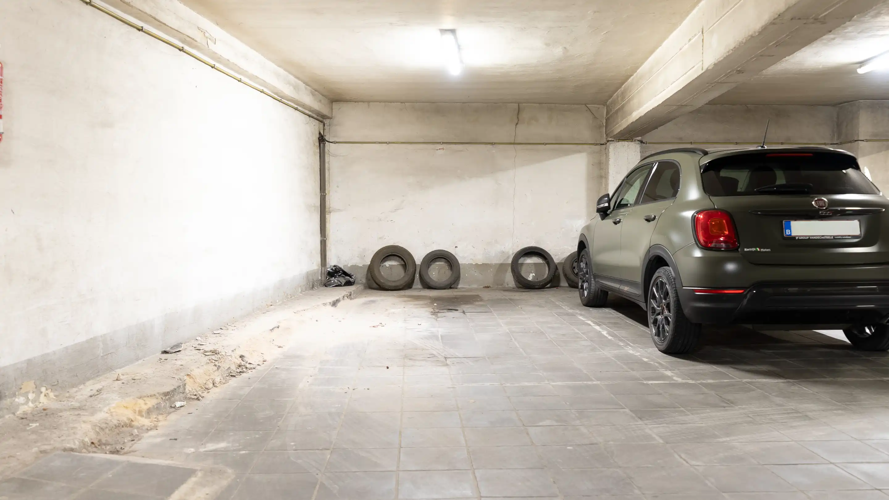 Karaktervol appartement met panoramisch zicht in hartje Kortrijk met garage foto 17