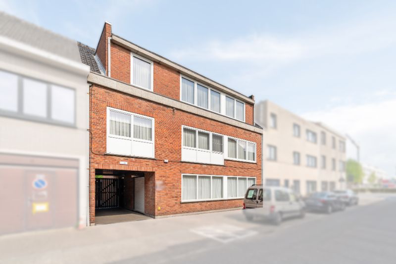 Opbrengsteigendom van 3 appartementen + 3 garages foto 24