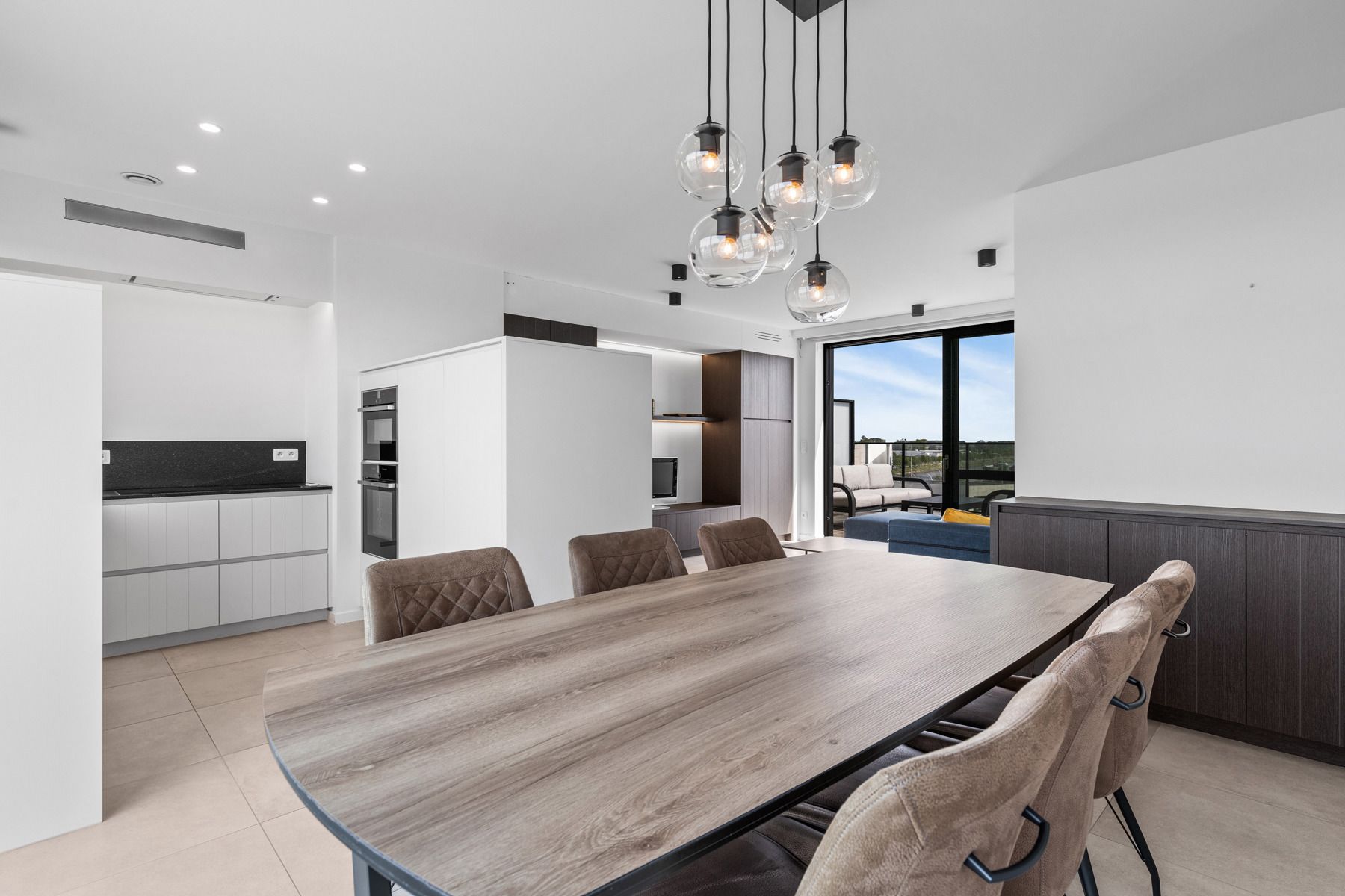 Luxe penthouse met XXL terrassen in centrum Deinze foto 4