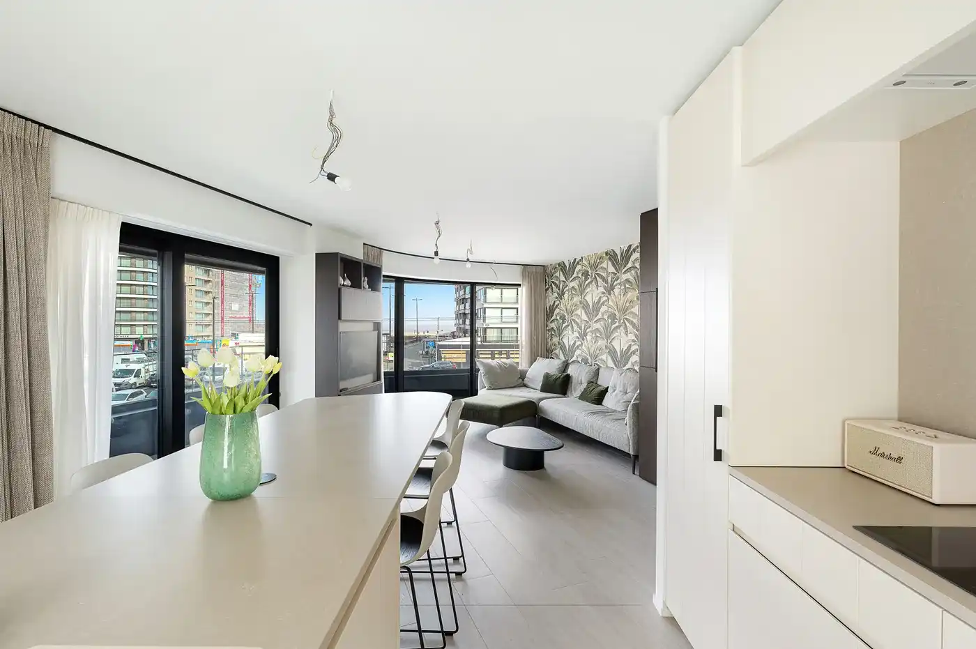 Luxueus afgewerkt hoek-appartement in de Heldentoren. foto 2