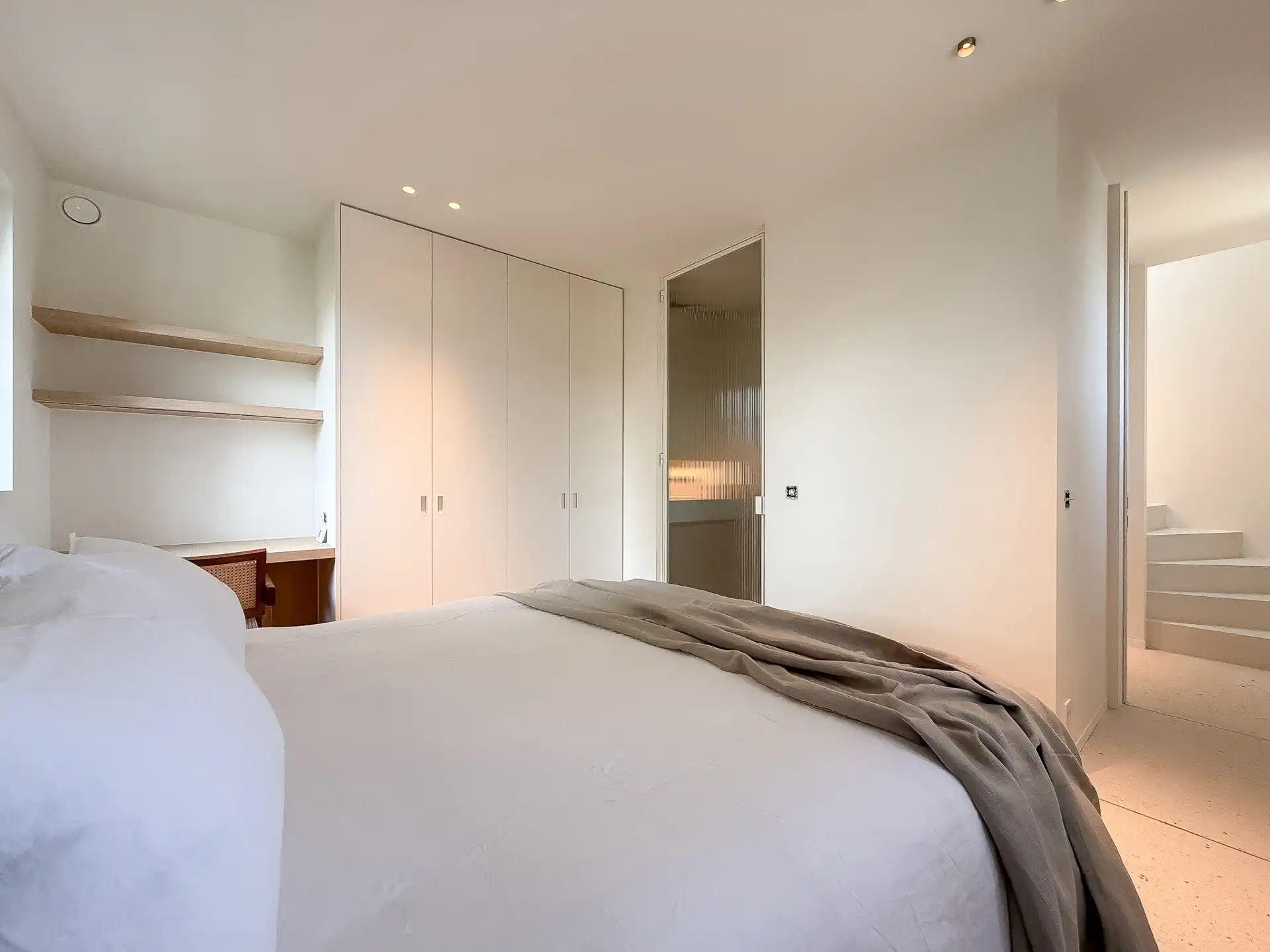 Instapklare NIEUWBOUWVILLA aan de rand van het Zoute... foto 25