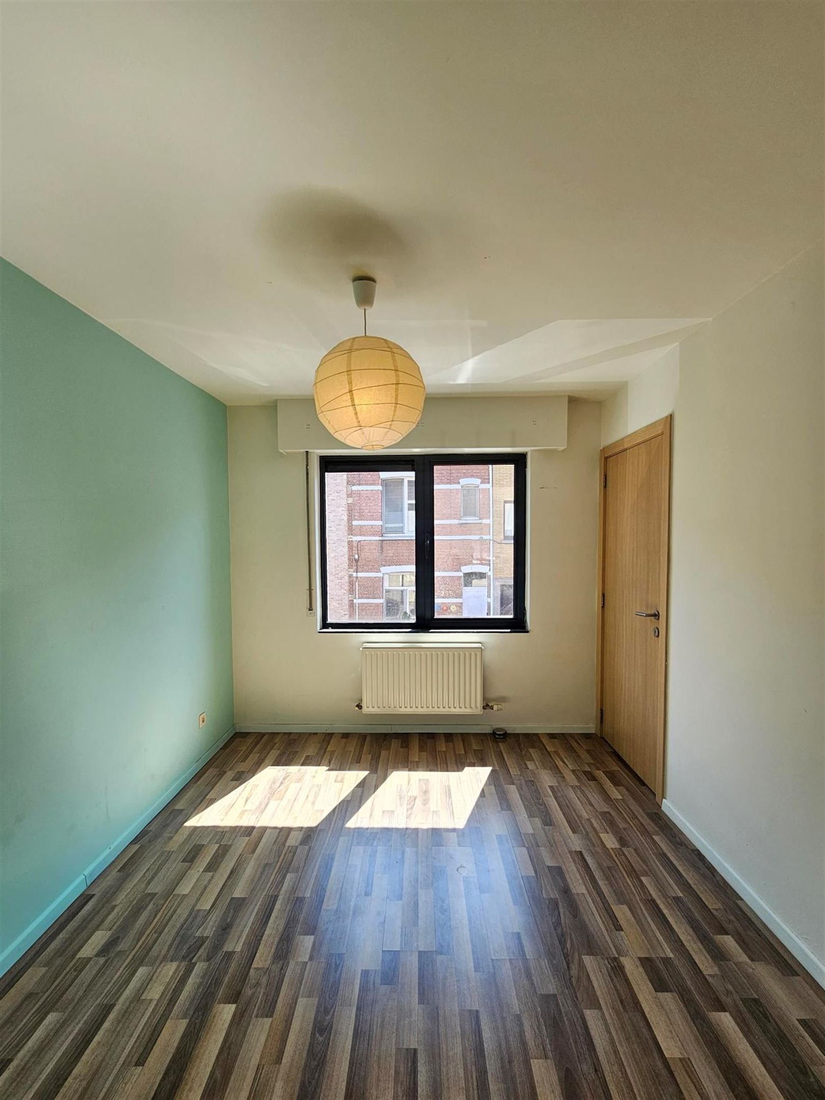 Gunstig gelegen appartement met groot terras in Mariaburg-Ekeren!  foto 4