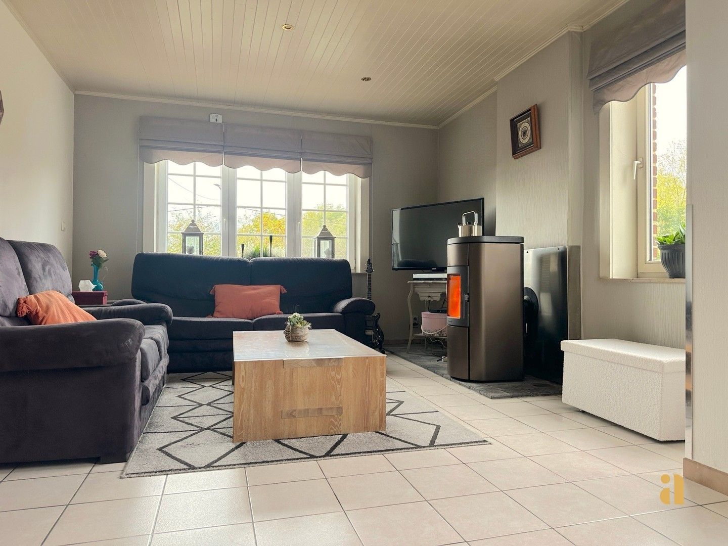 Gezinswoning met optie voor zelfstandige en prachtig uitzicht foto 6