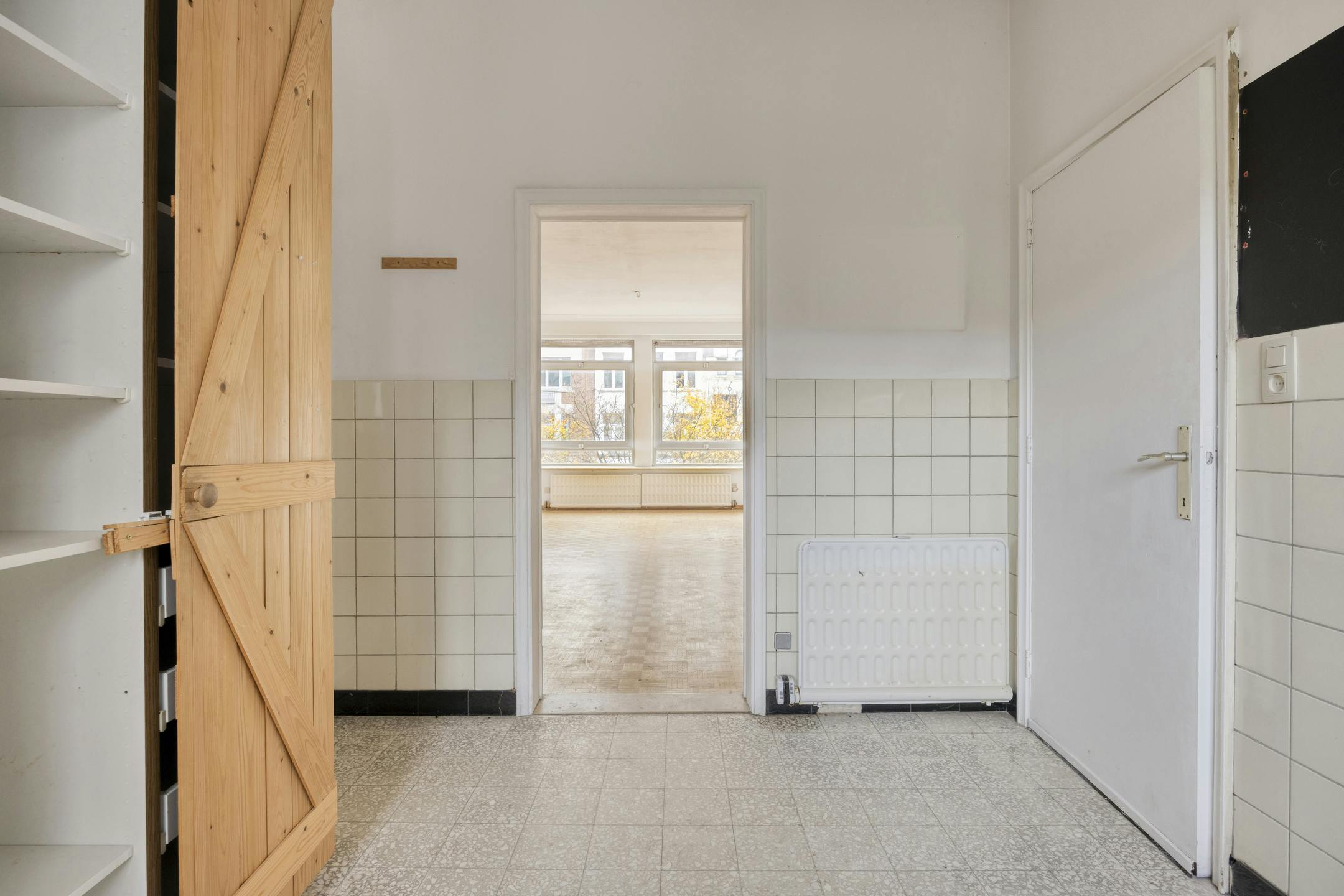 Te renoveren opbrengsteigendom met 3 appartementen en handelspand in Antwerpen foto 42