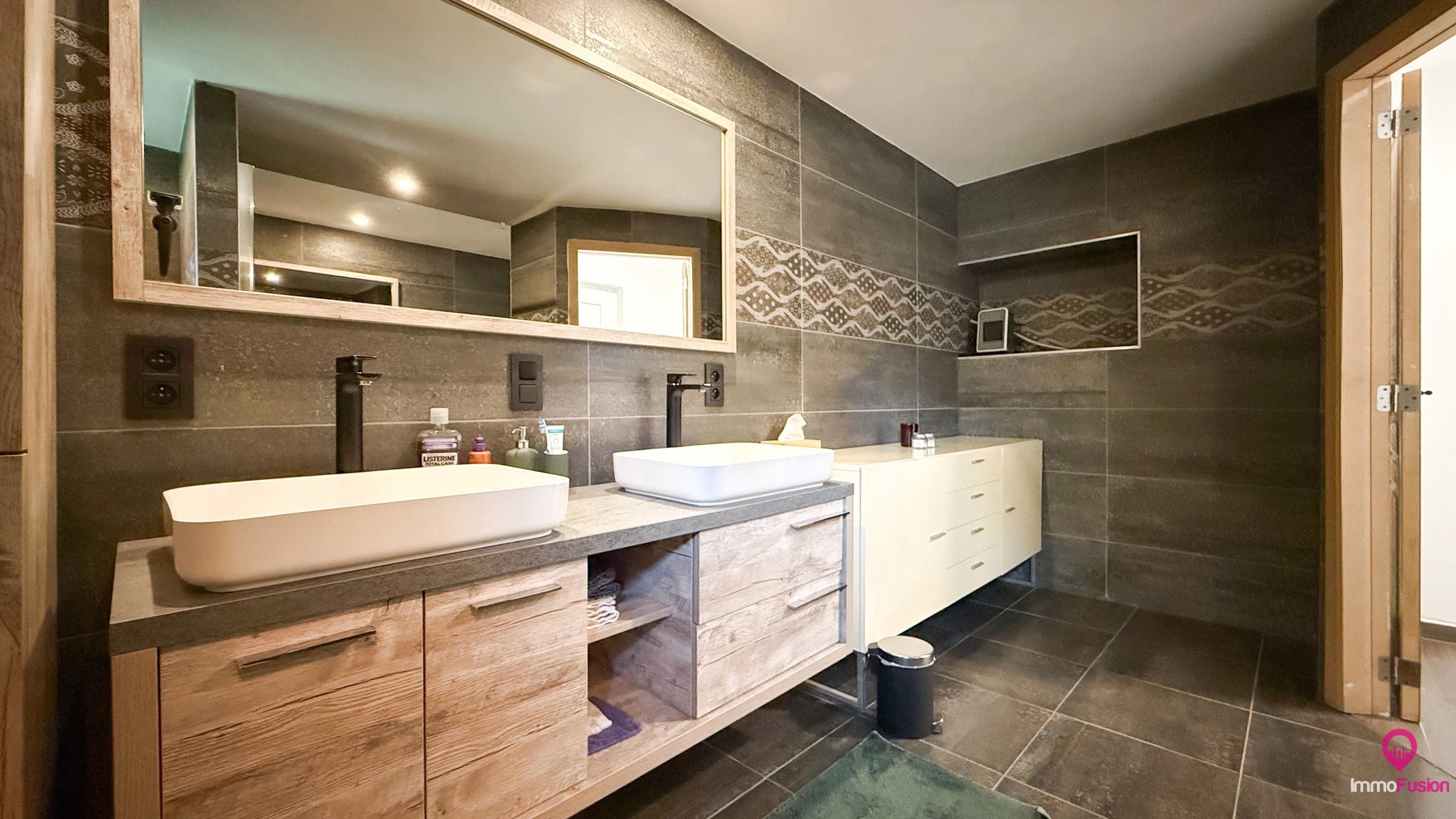 Instapklare woning met charme, 3slpk en grote tuin! foto 24