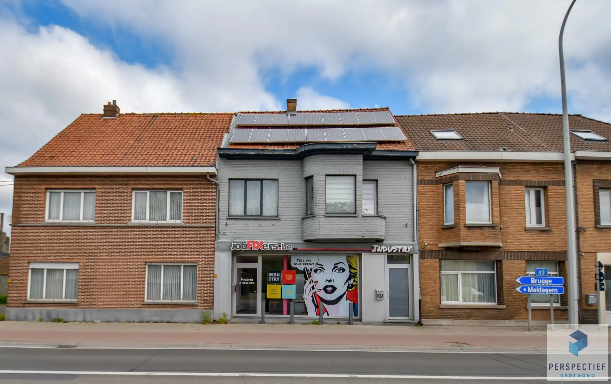 Handelsgelijkvloers en appartement te Adegem foto 17