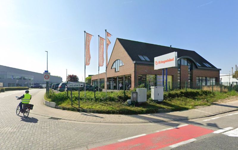 Opbrengsteigendom te koop – commerciële toplocatie in Erpe-Mere foto 2