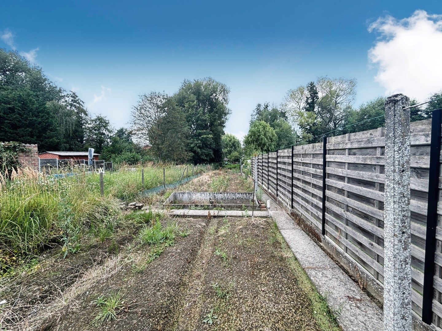 TE RENOVEREN STATIGE WONING MET 2SLPKS (3 MOGELIJK) EN GROTE TUIN (300M²) foto 20