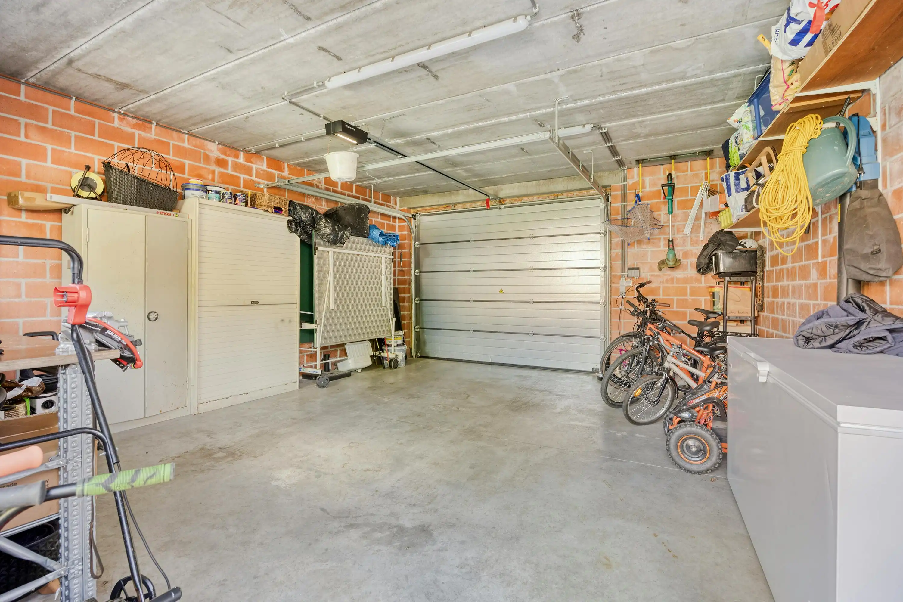 Gerenoveerde halfopen woning met tuin te koop in Gooreind! foto 33