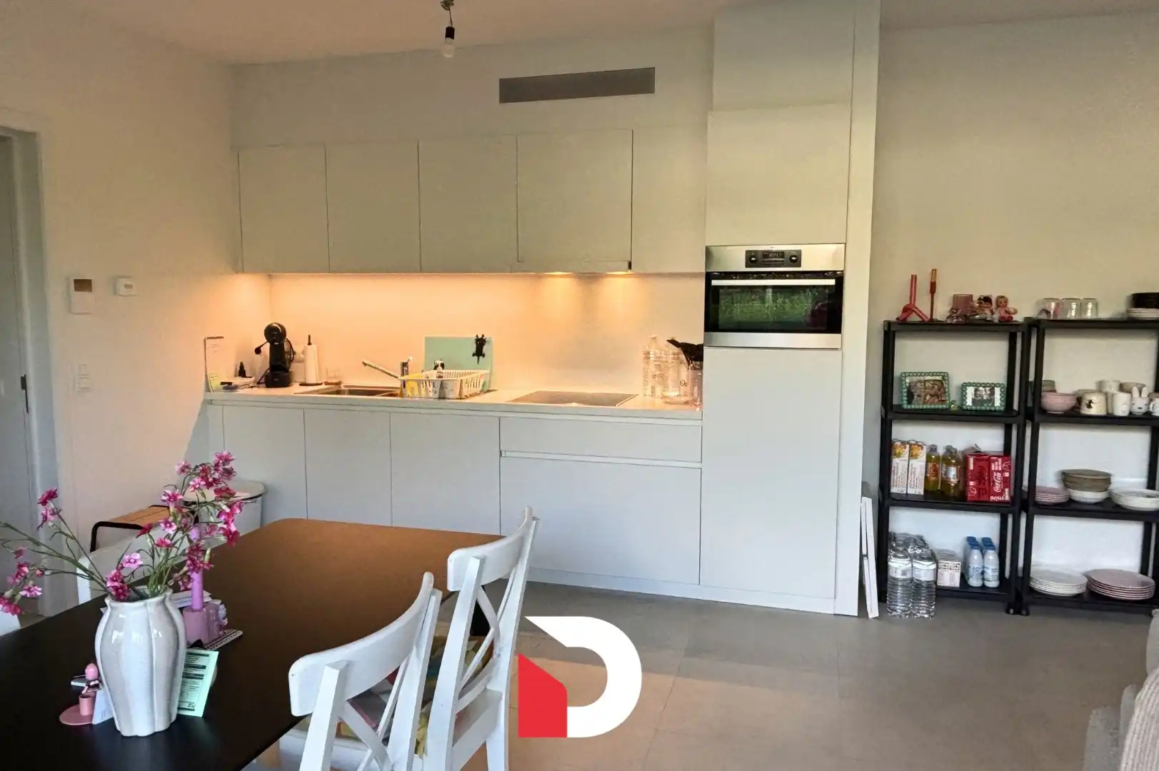 Modern gelijkvloers appartement met 1 slaapkamer en garagebox foto 4