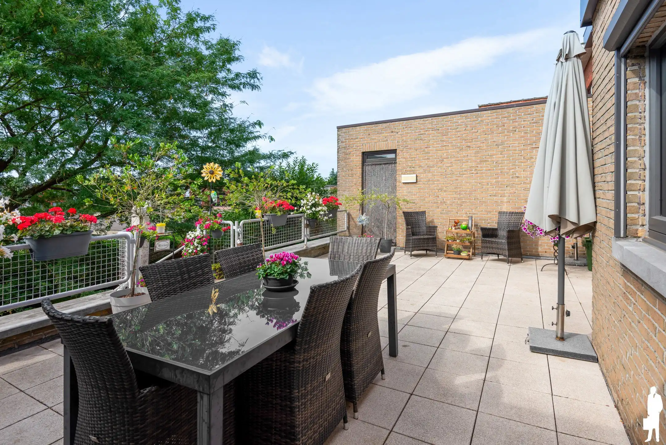 Ruim duplex app met 5 slpks, terras + privatieve tuin foto 3