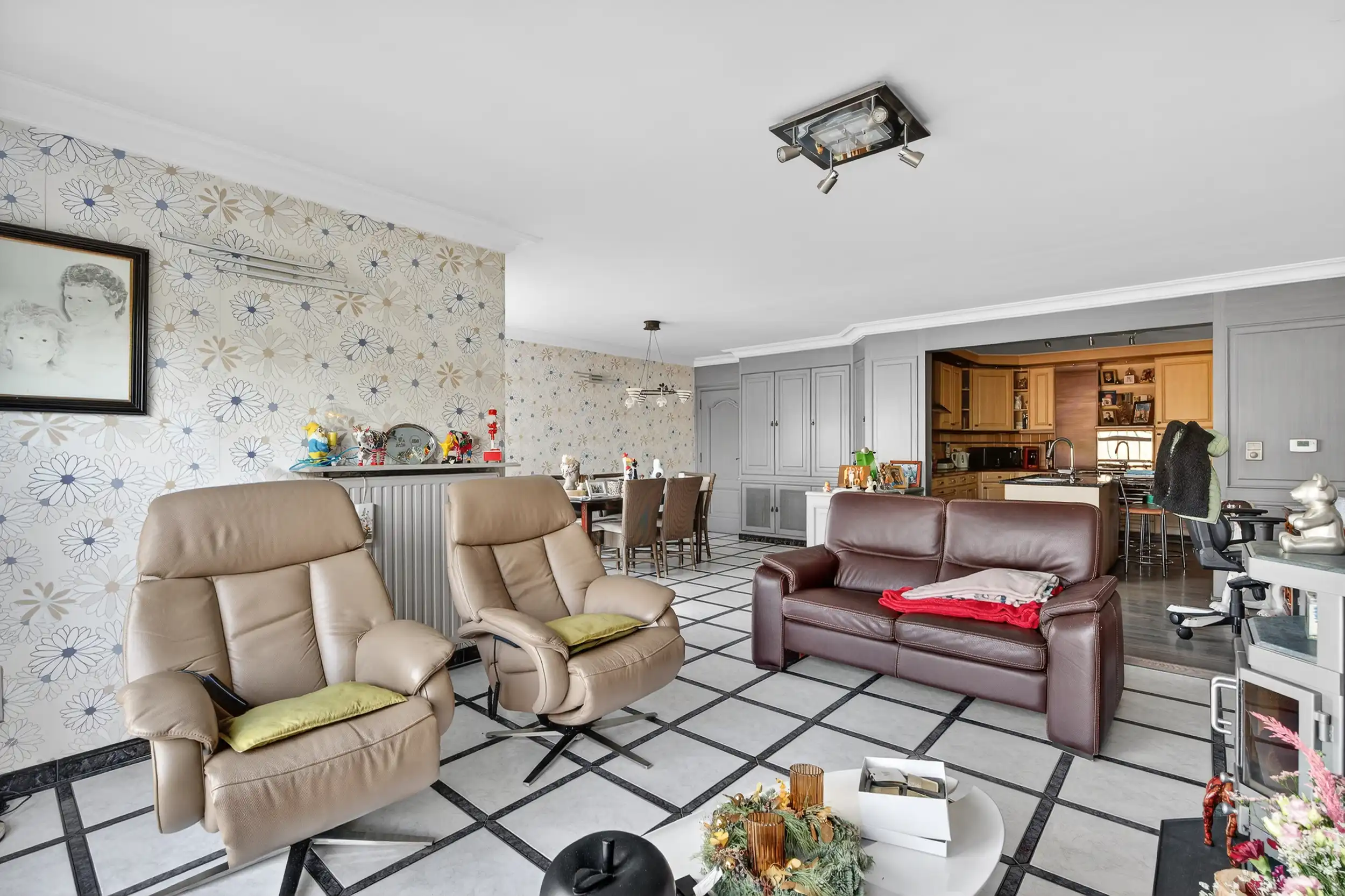 HOB bebouwing met loods & 3 slaapkamers te Meerbeke foto 6