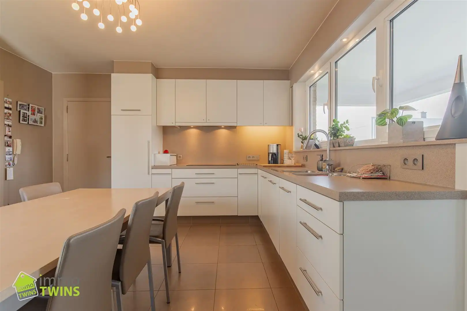 Residentieel gelegen bungalow met 3 slpks in Grembergen foto 8